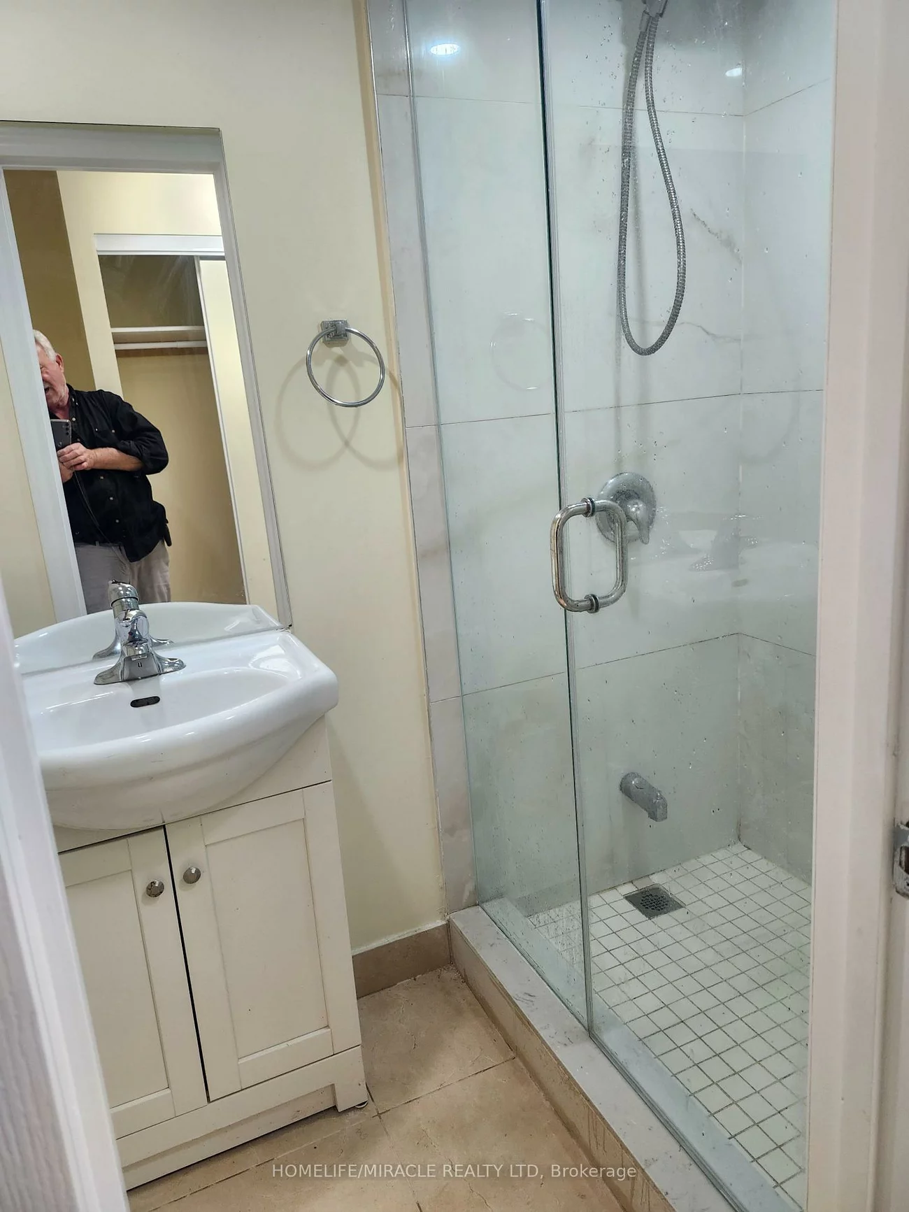 6, Wall, Cundles East, Barrie