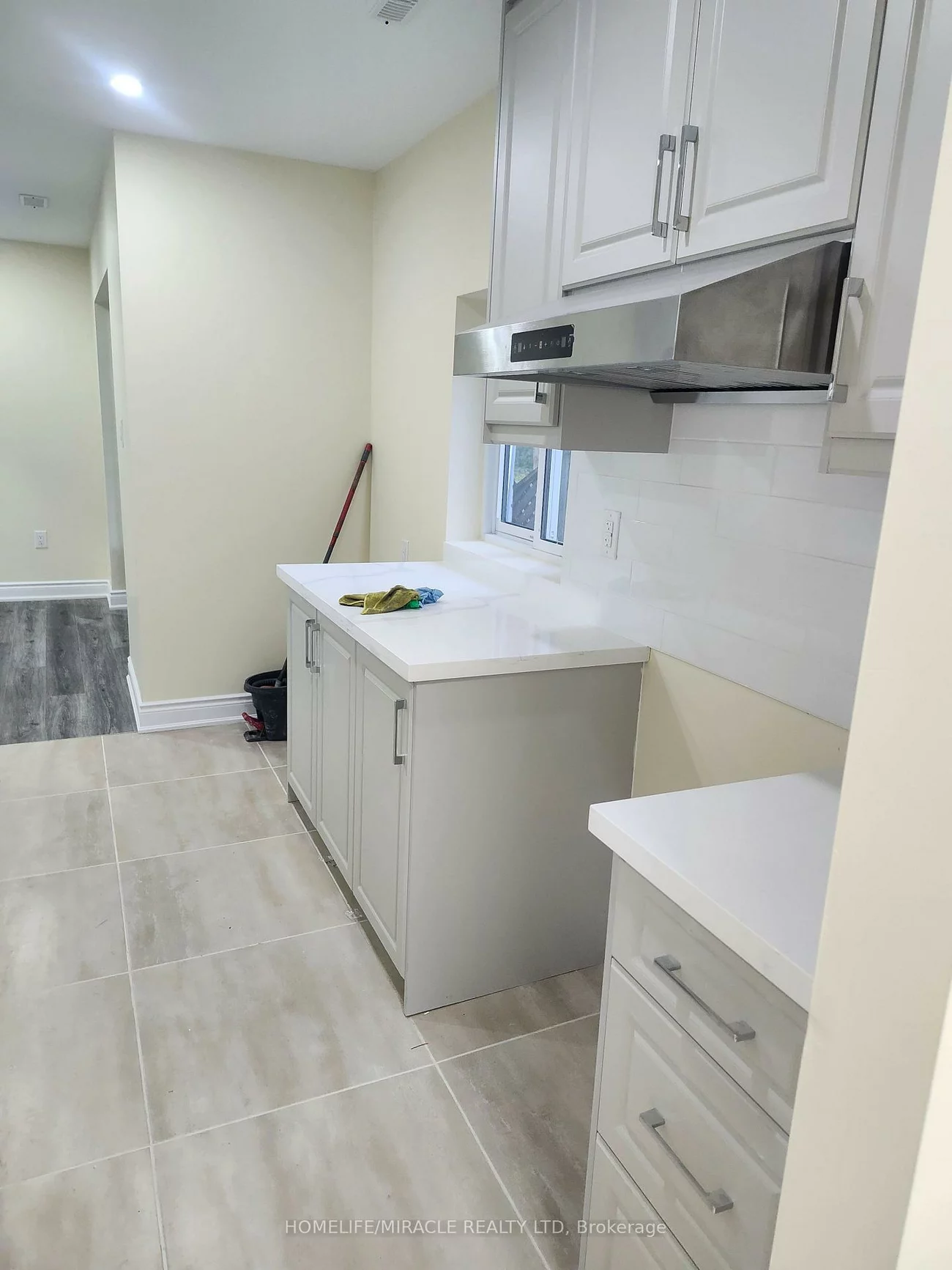 6, Wall, Cundles East, Barrie