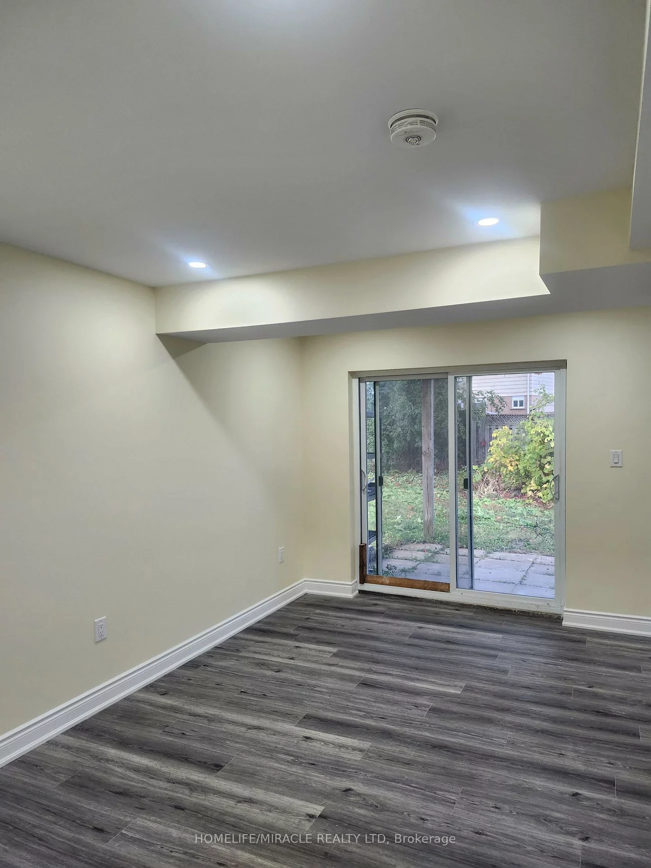 6, Wall, Cundles East, Barrie