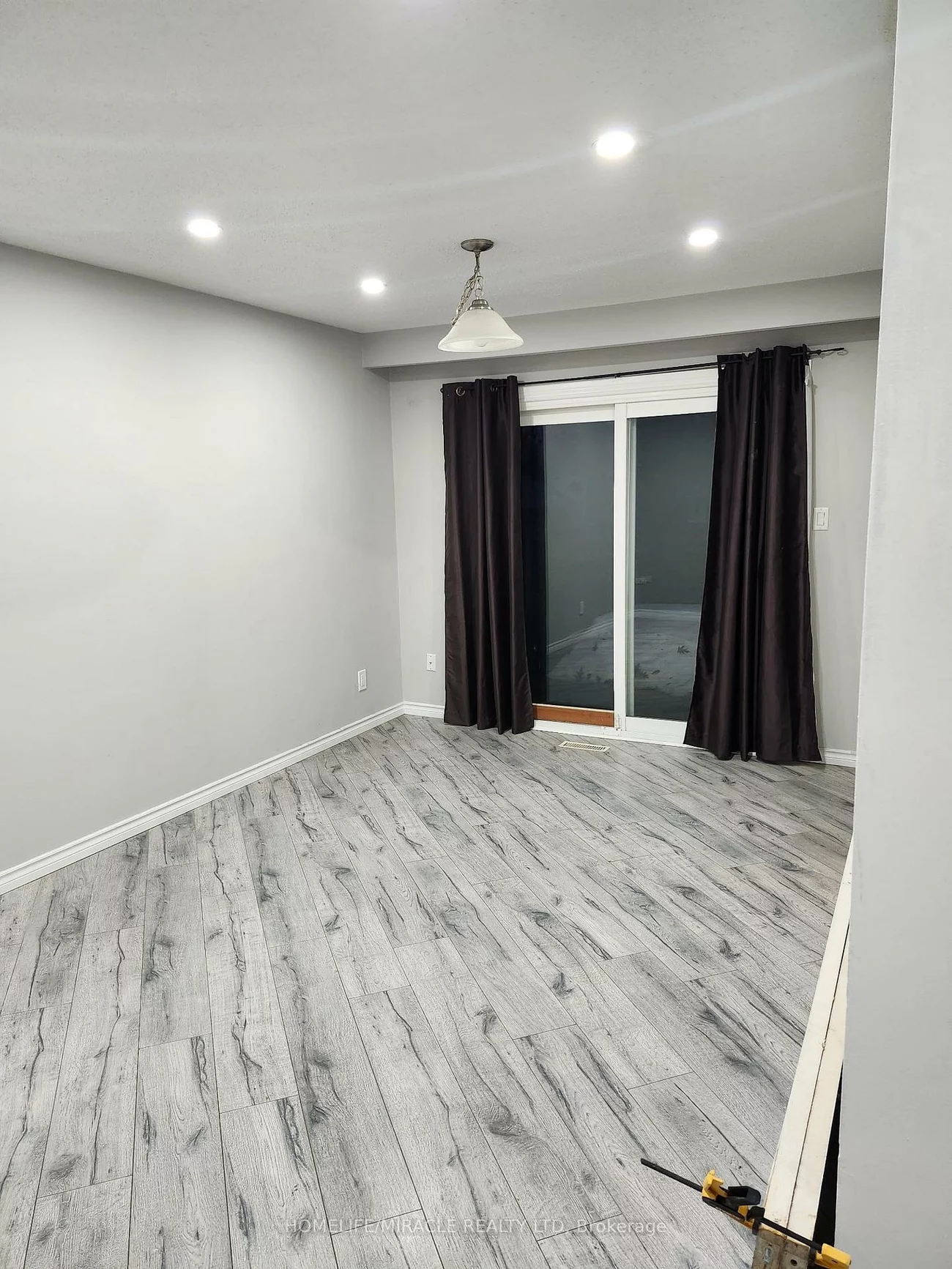 6, Wall, Cundles East, Barrie