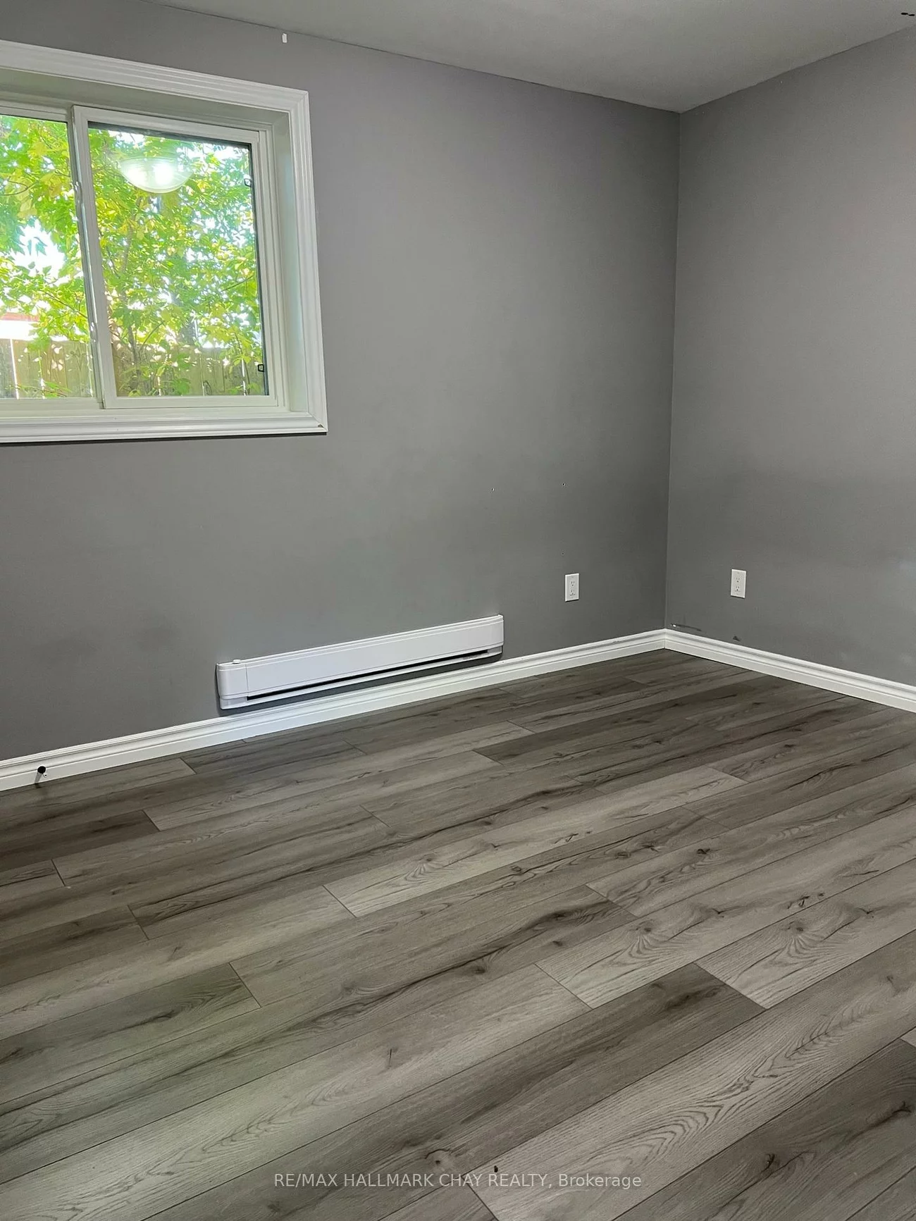12, Dufferin, Sanford, Barrie