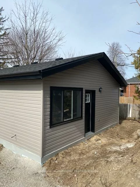 12, Dufferin, Sanford, Barrie
