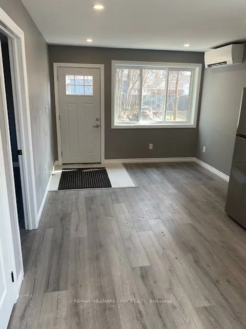 12, Dufferin, Sanford, Barrie