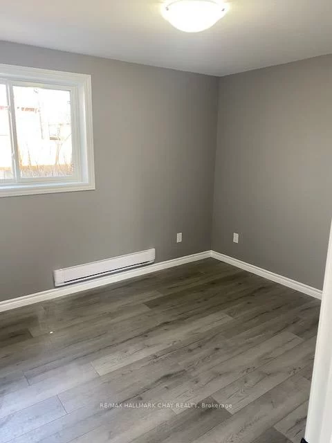 12, Dufferin, Sanford, Barrie