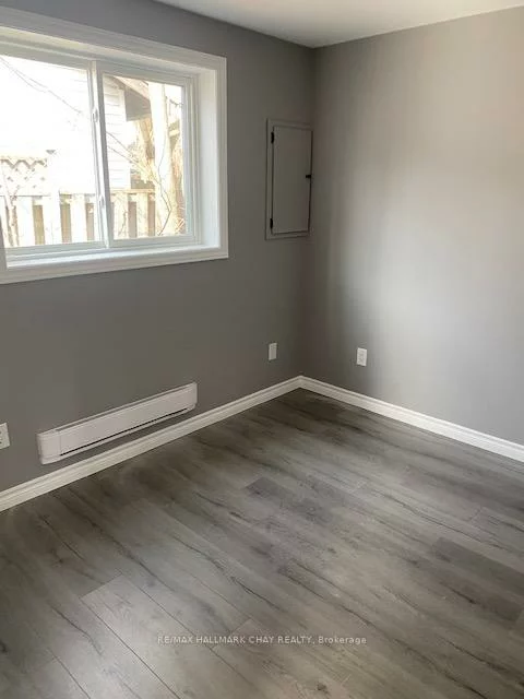 12, Dufferin, Sanford, Barrie
