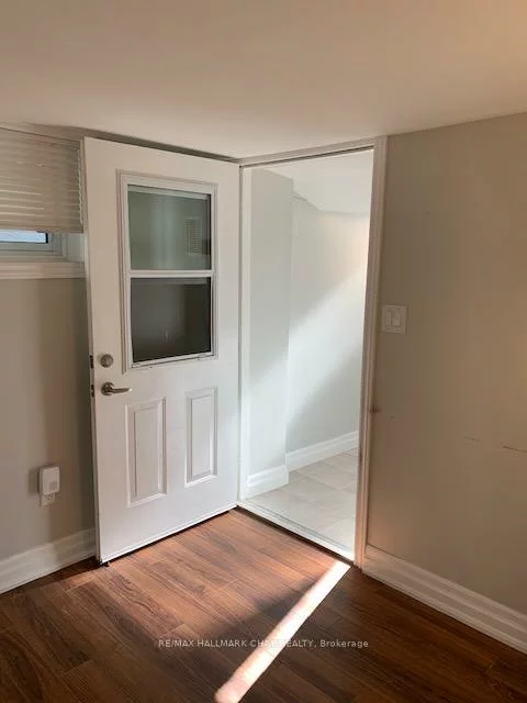 32, Grove, Queen's Park, Barrie