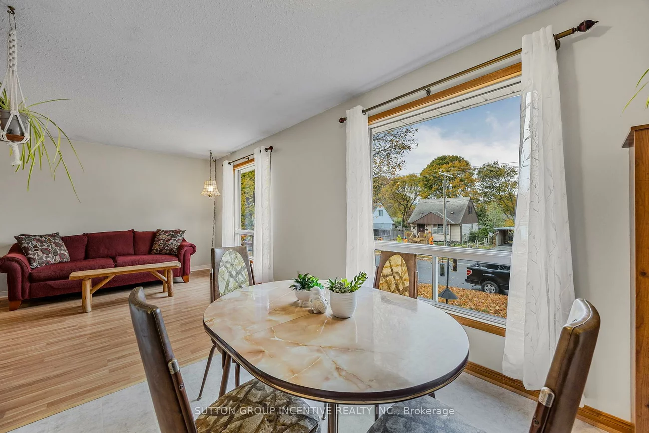 133, Gunn, Wellington, Barrie