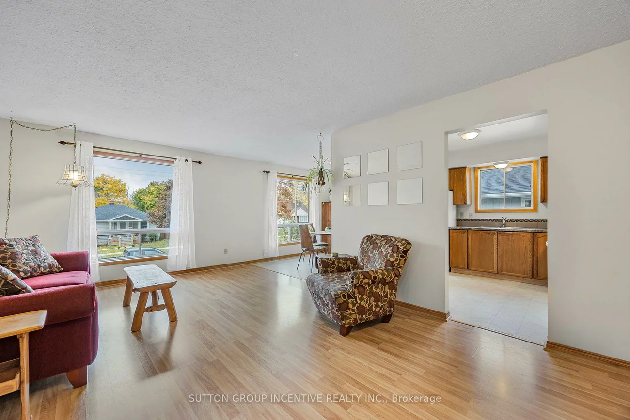 133, Gunn, Wellington, Barrie