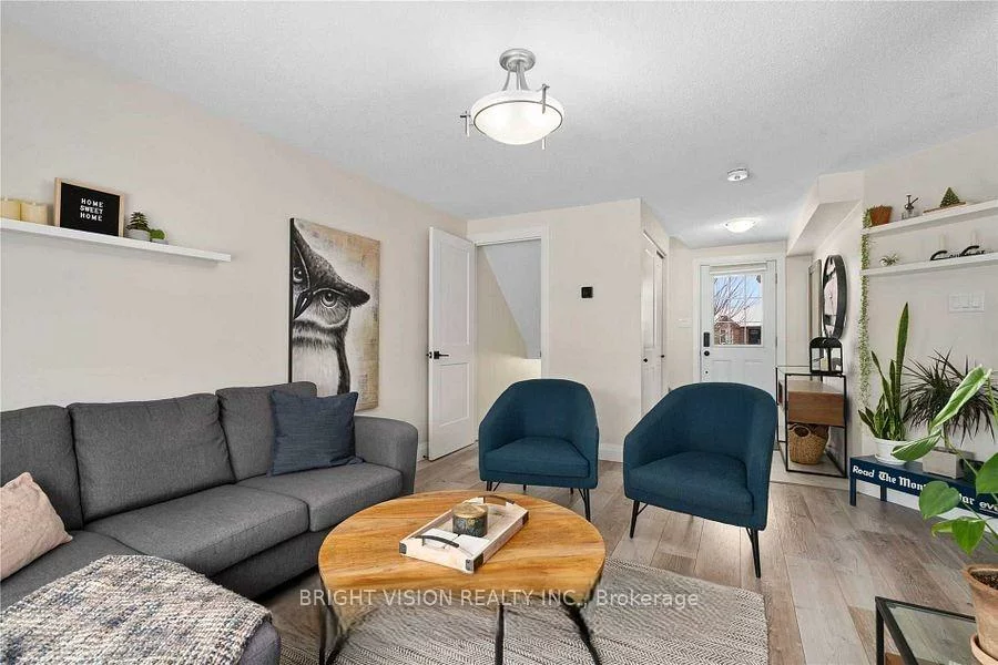 75, Larkin, 400 North, Barrie