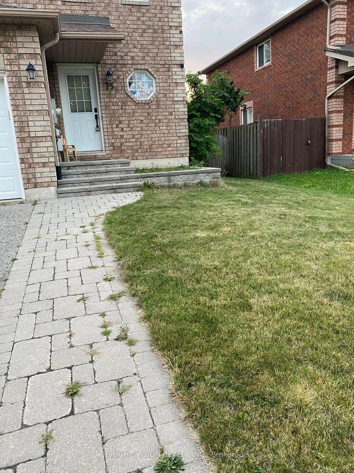 75, Larkin, 400 North, Barrie