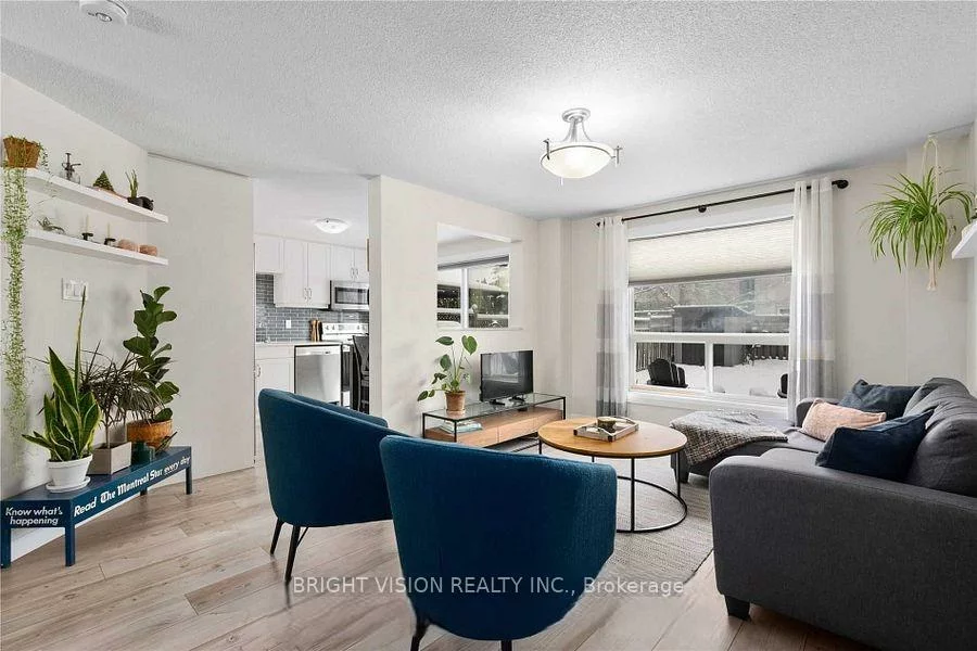 75, Larkin, 400 North, Barrie