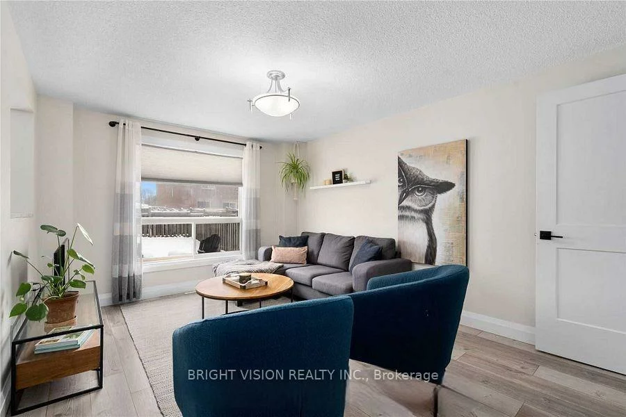 75, Larkin, 400 North, Barrie