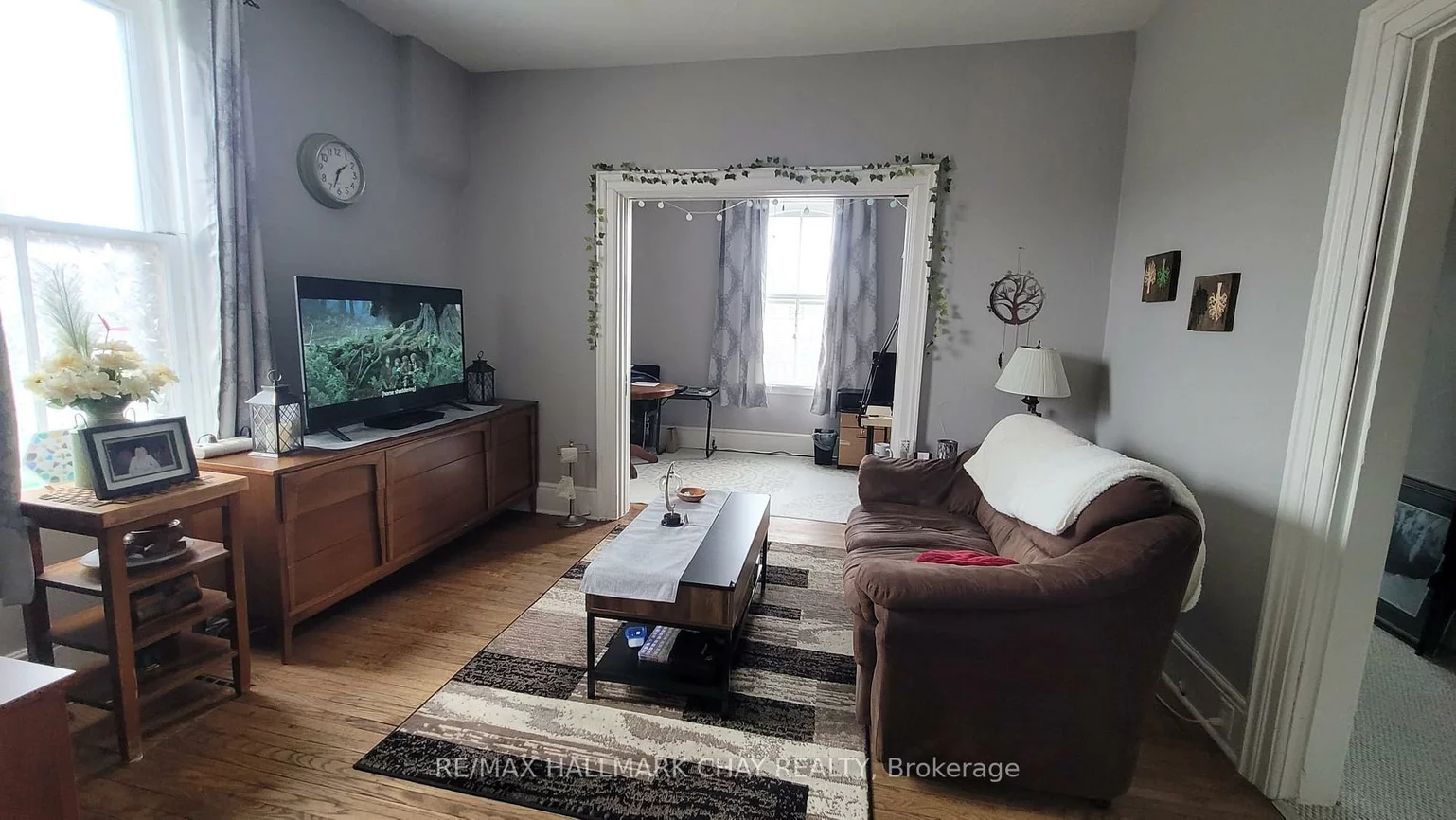 48, Rose, 400 North, Barrie
