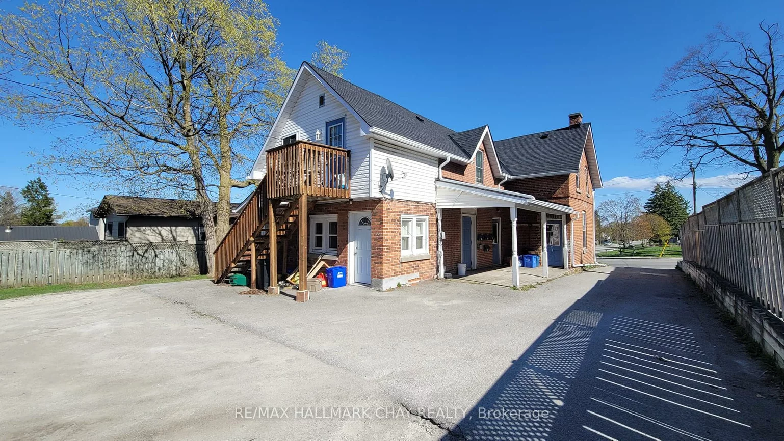 48, Rose, 400 North, Barrie