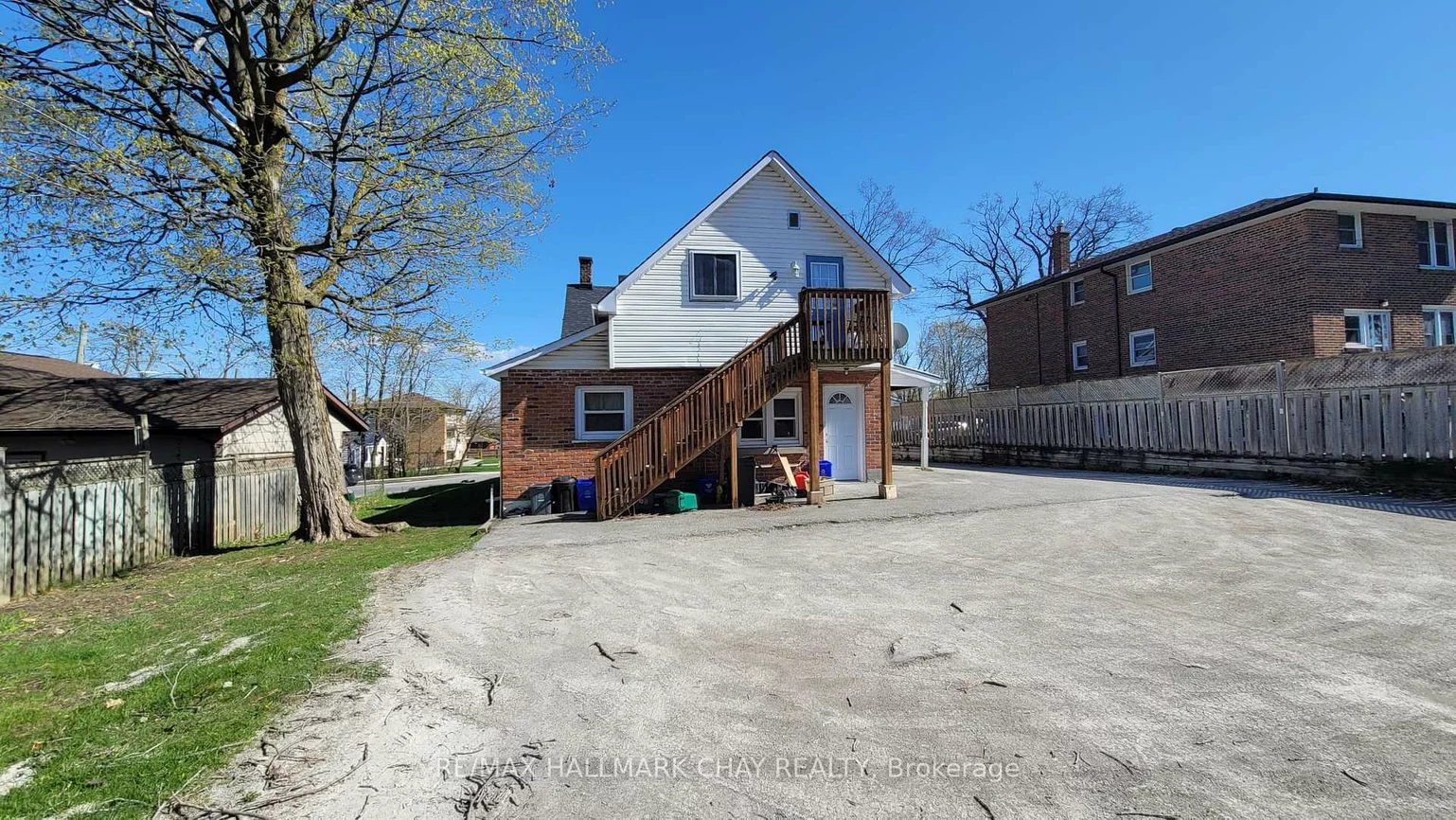 48, Rose, 400 North, Barrie