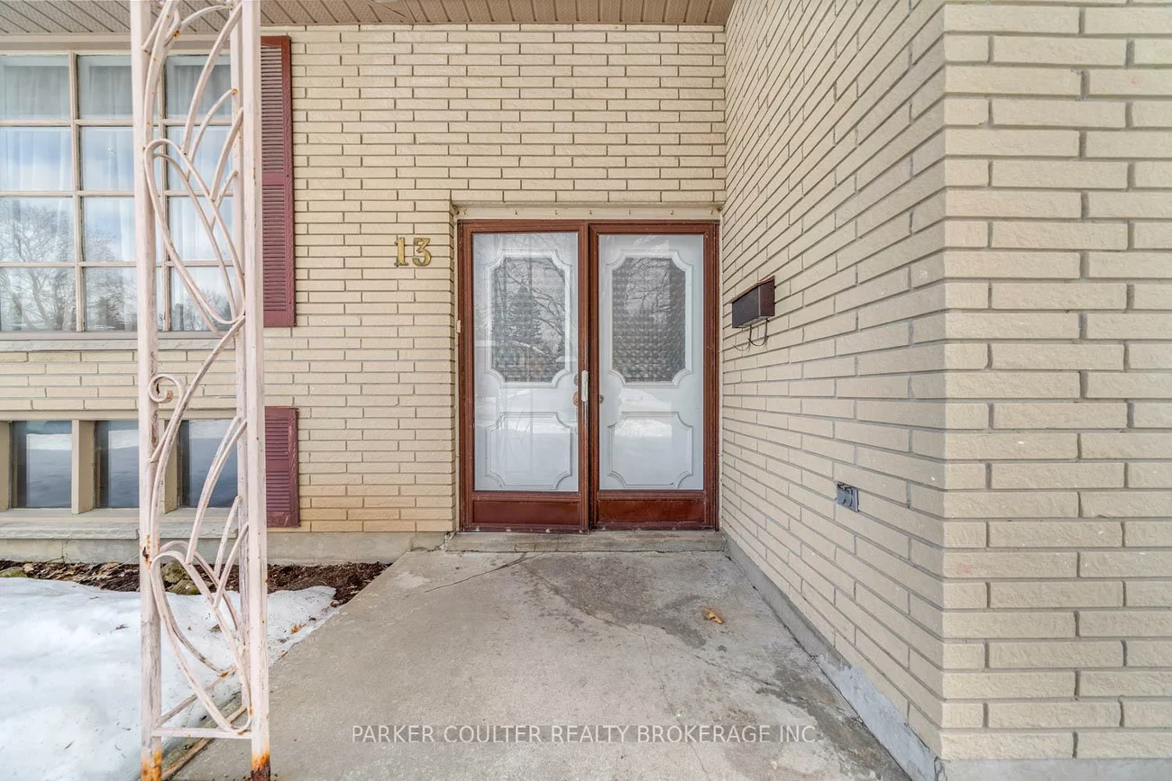 13, Roslyn, Wellington, Barrie
