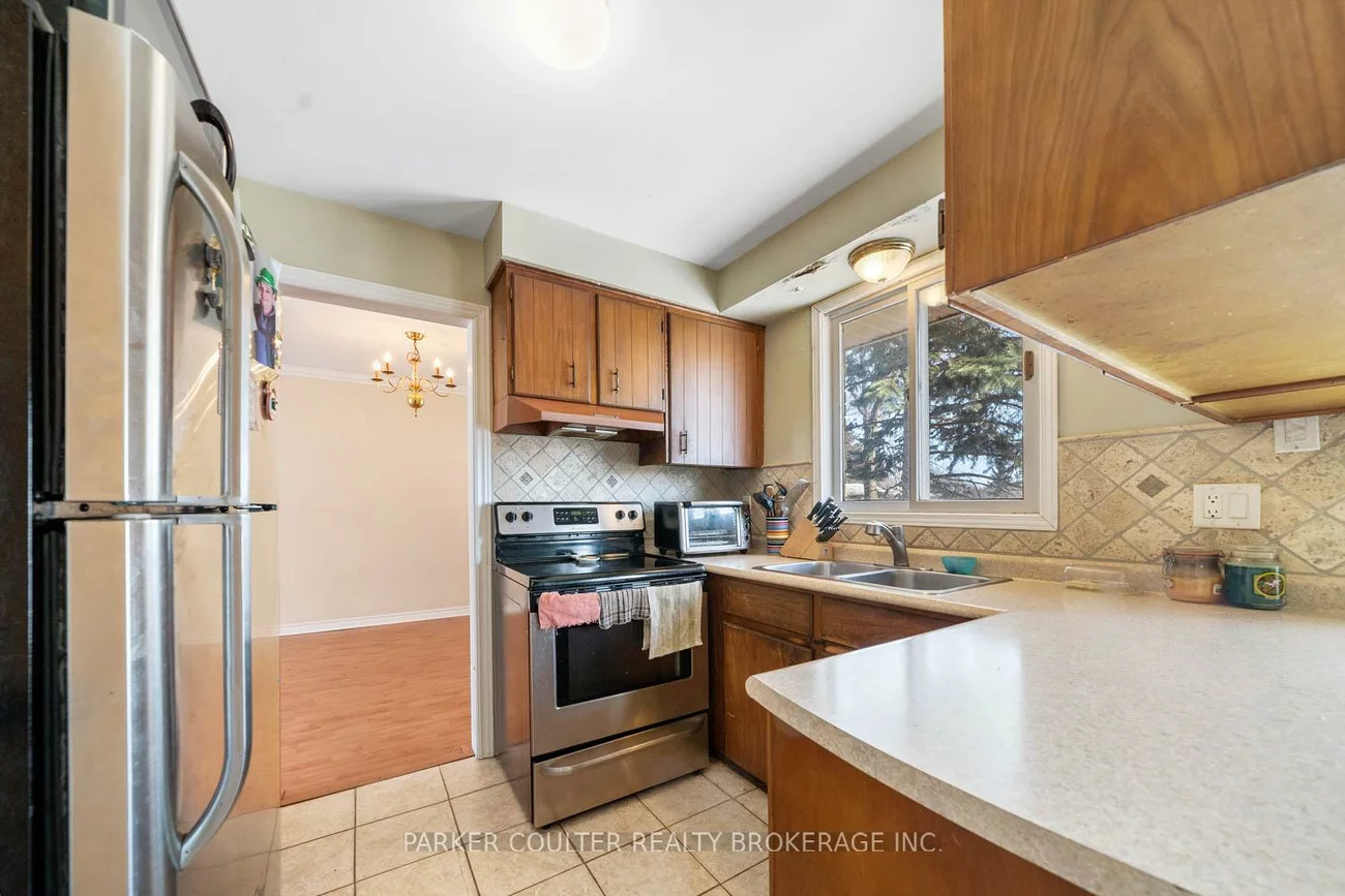 13, Roslyn, Wellington, Barrie