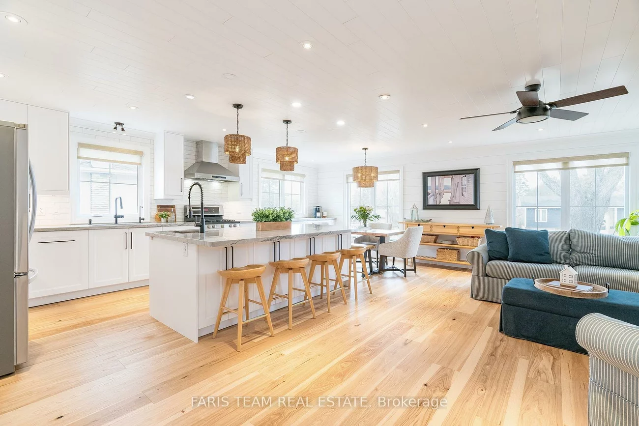 210, Spruce, Bayshore, Barrie