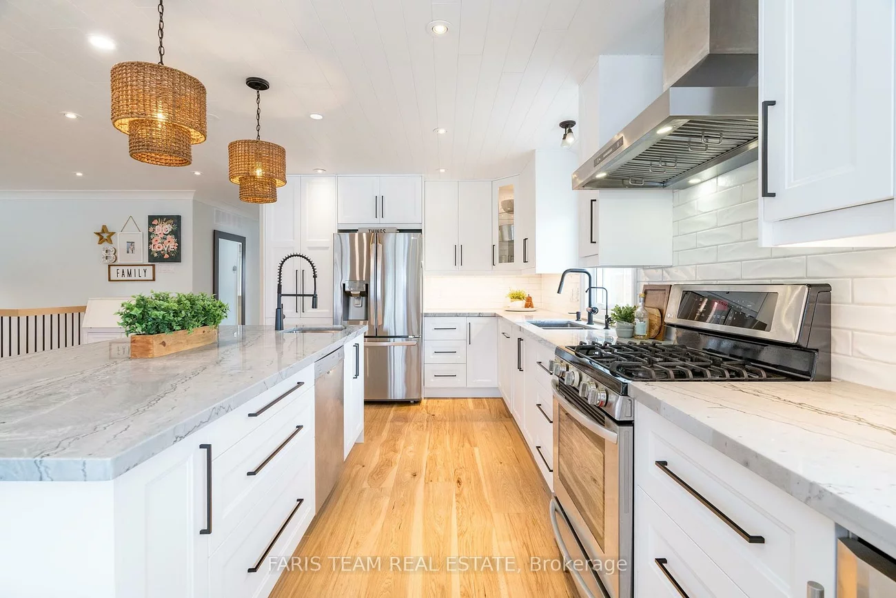 210, Spruce, Bayshore, Barrie