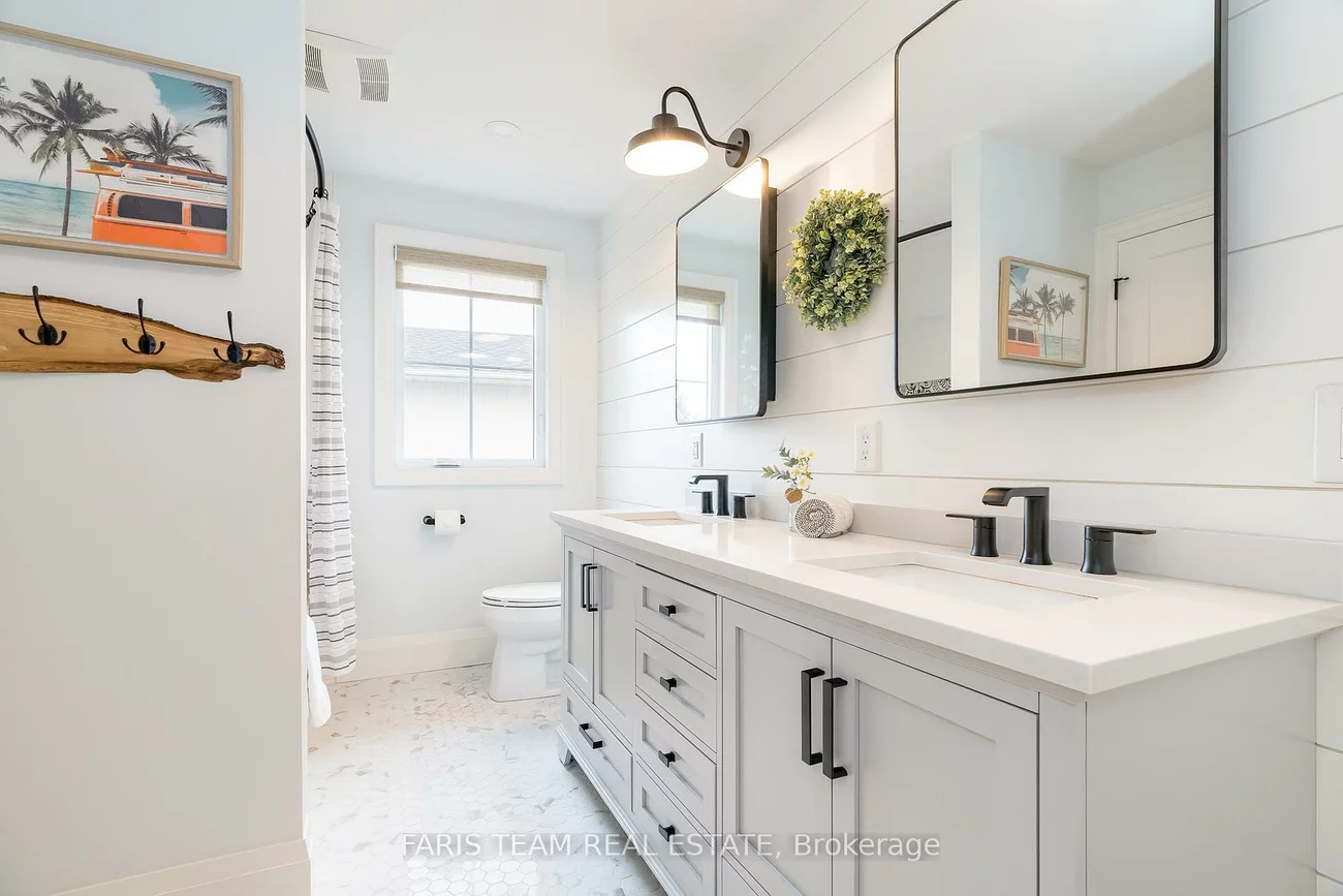210, Spruce, Bayshore, Barrie