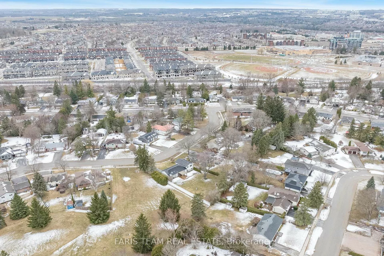 210, Spruce, Bayshore, Barrie