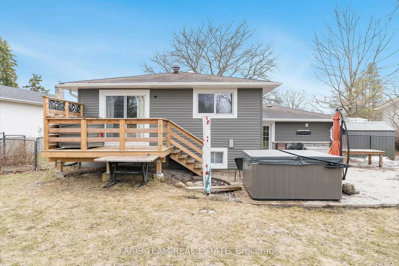 210, Spruce, Bayshore, Barrie