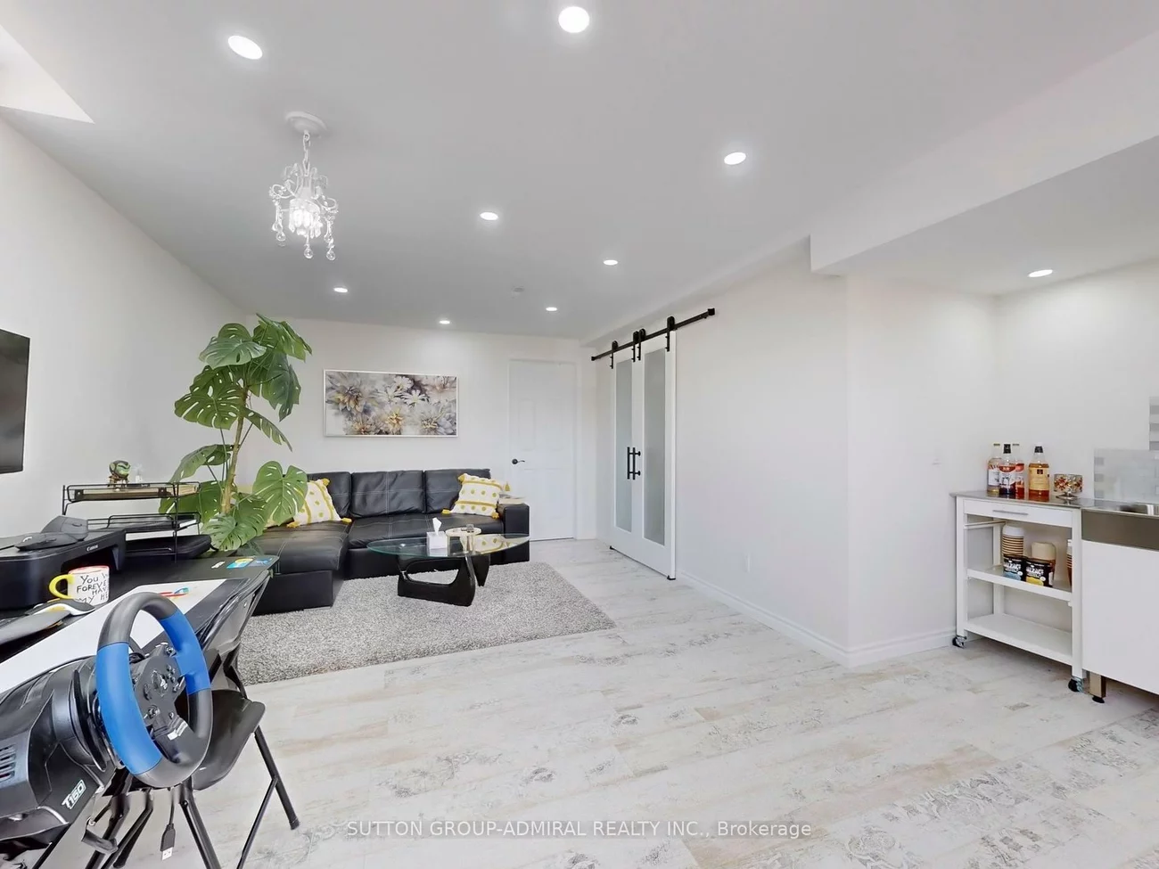 100, Country, Painswick South, Barrie