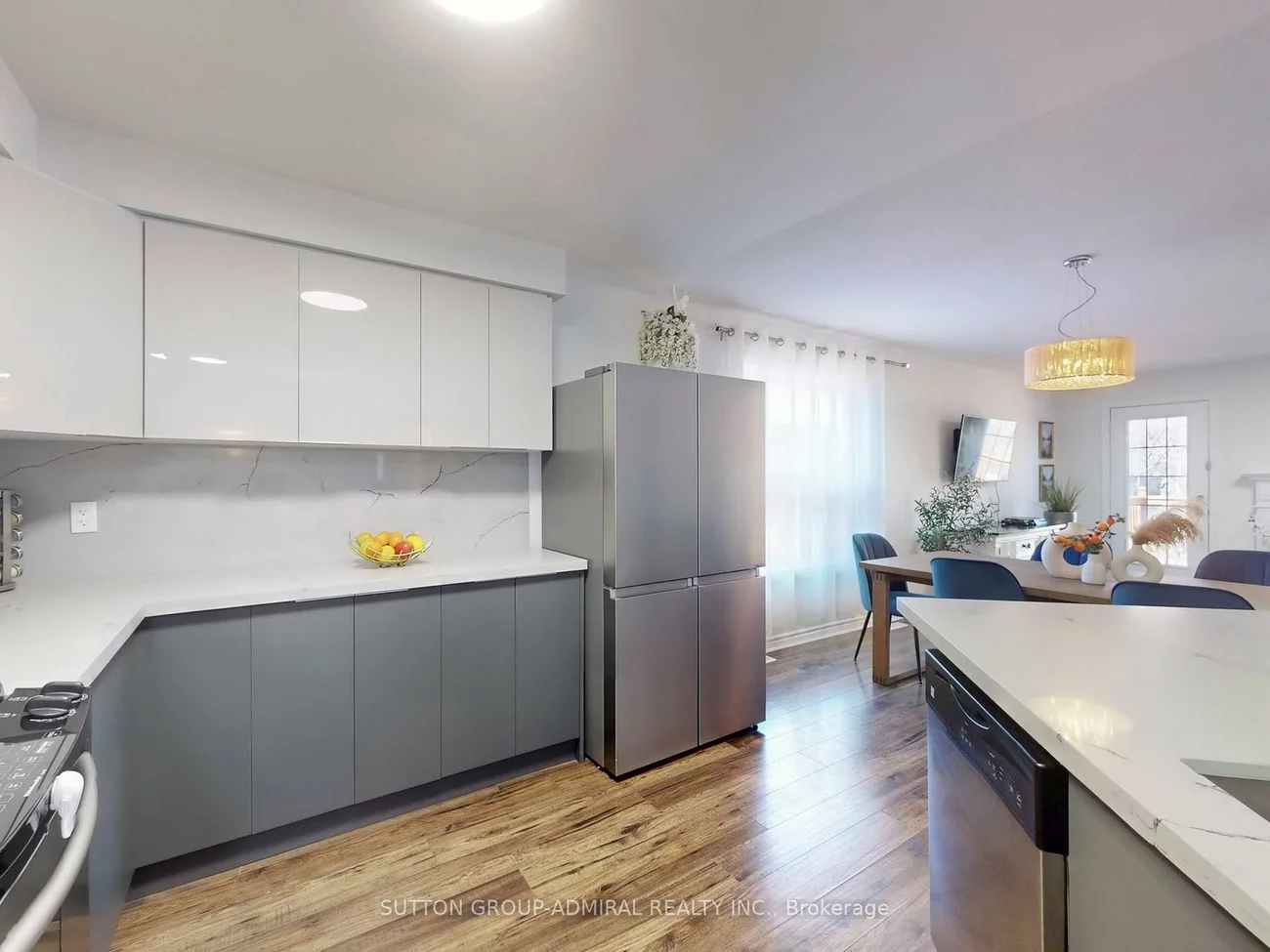100, Country, Painswick South, Barrie