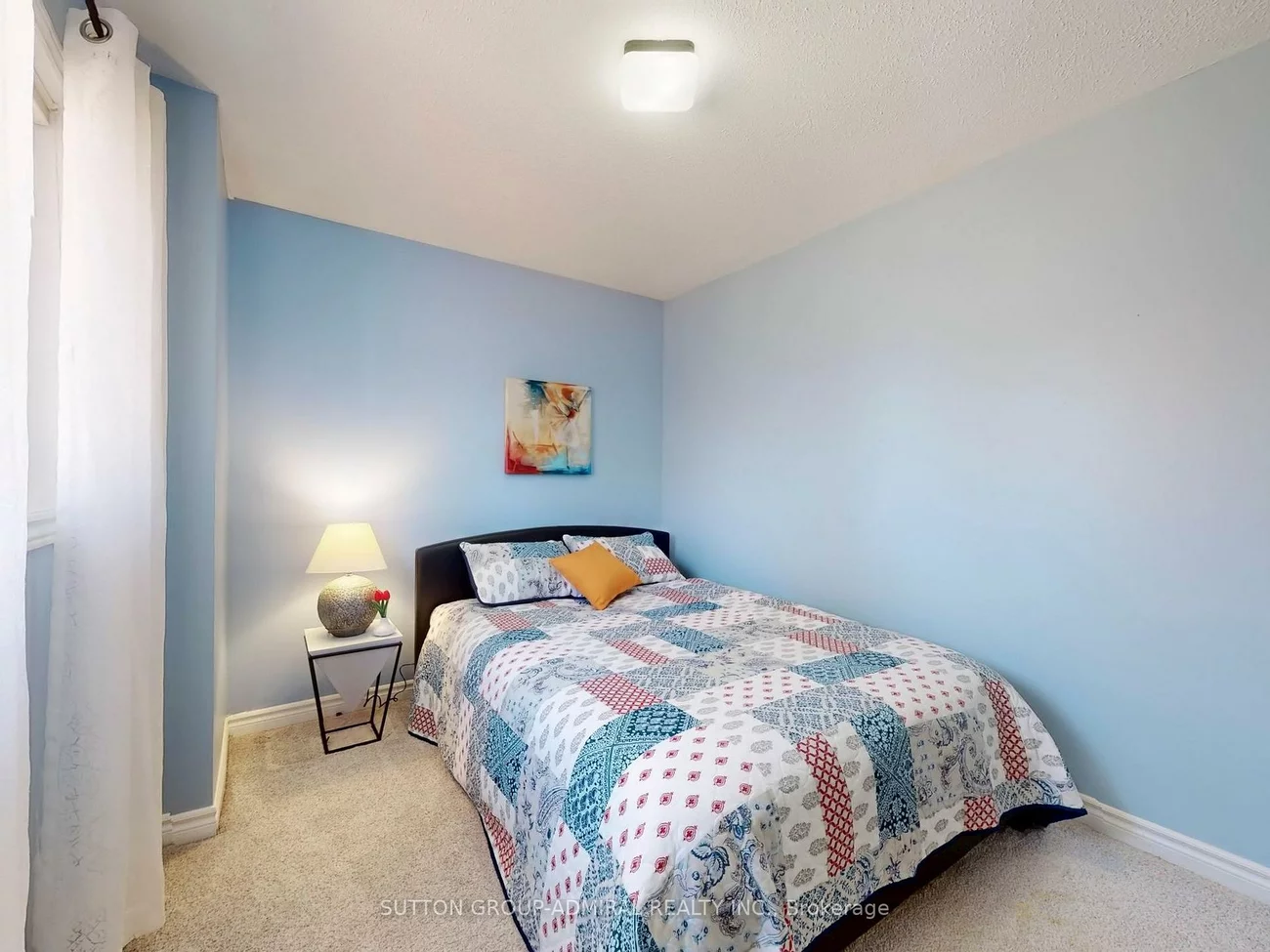 100, Country, Painswick South, Barrie