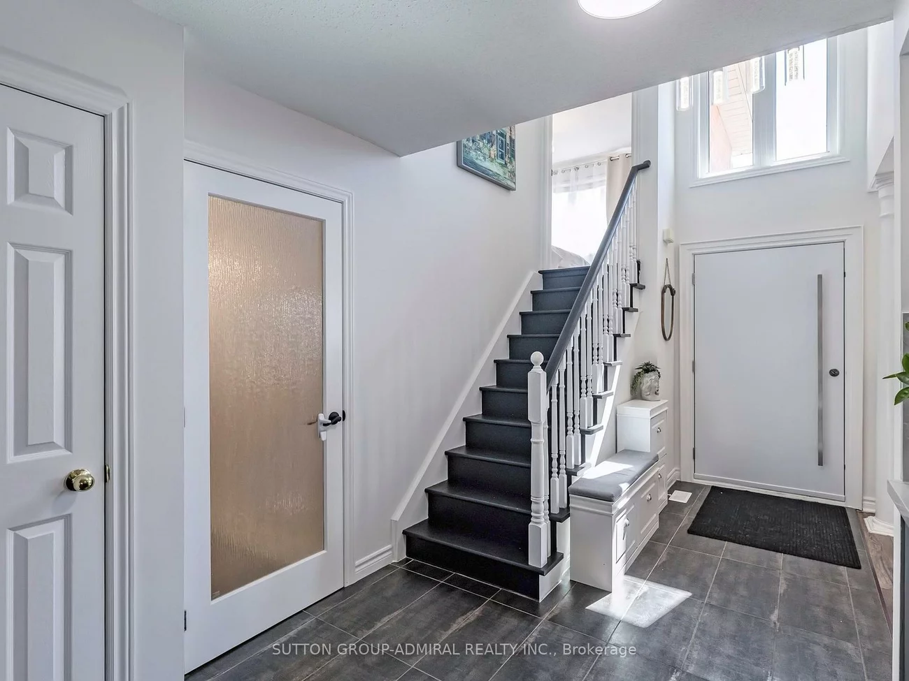 100, Country, Painswick South, Barrie