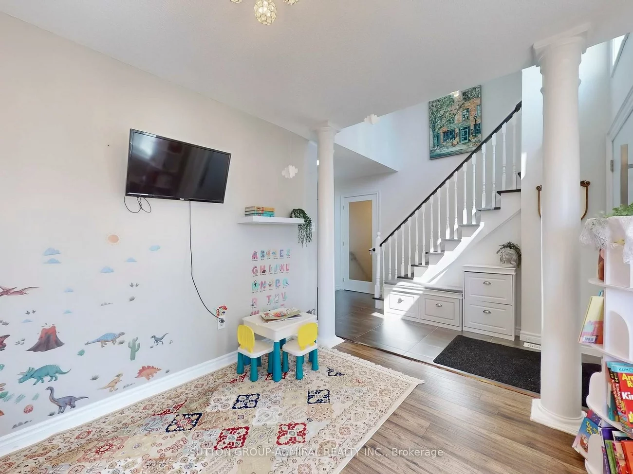 100, Country, Painswick South, Barrie