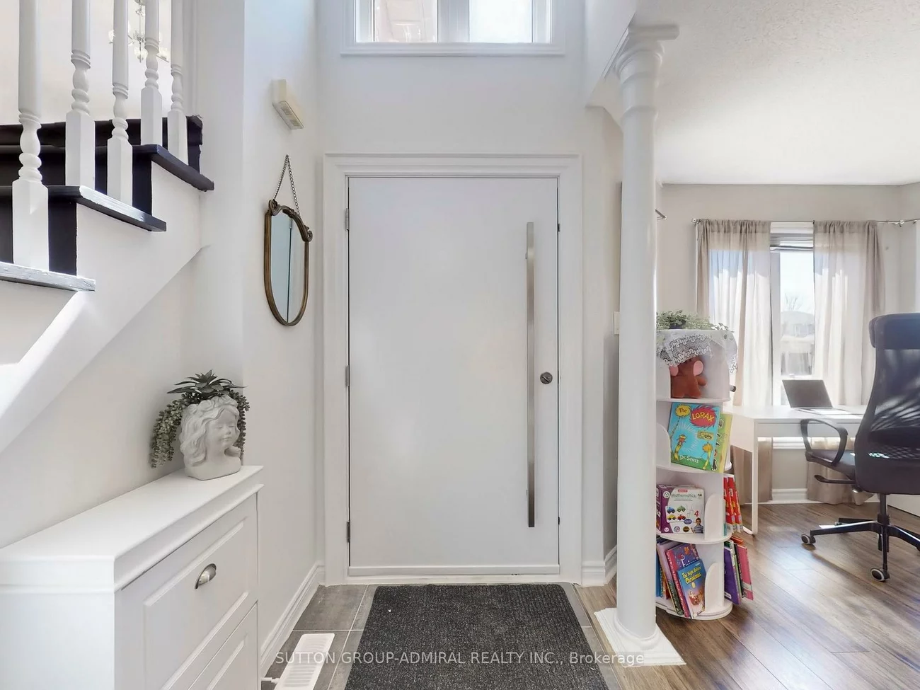 100, Country, Painswick South, Barrie