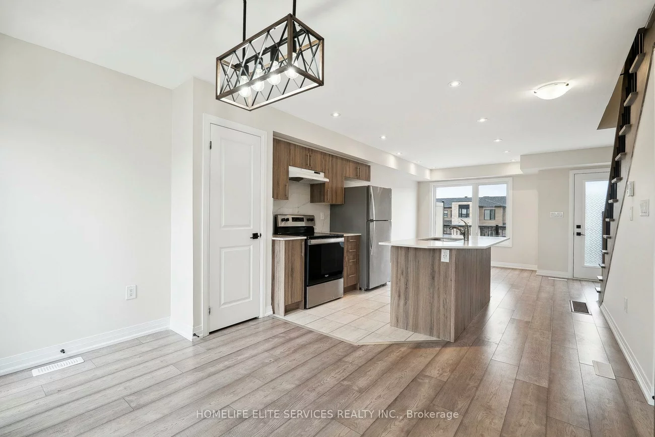 57, Fairlane, Painswick South, Barrie