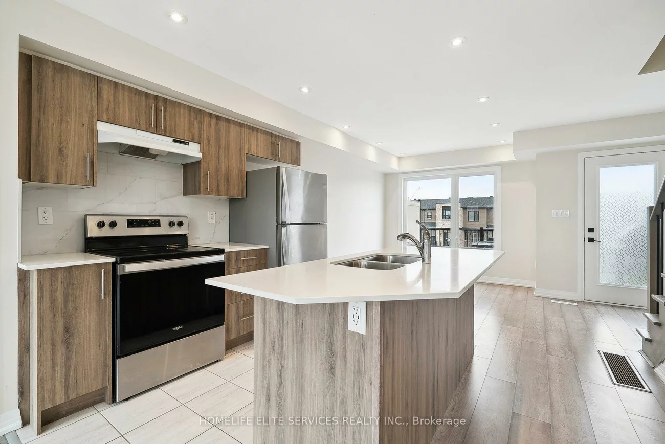 57, Fairlane, Painswick South, Barrie