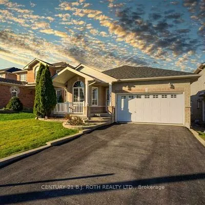 18, Couples, East Bayfield, Barrie