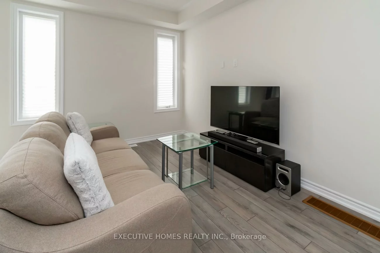 15, Rochester, Innis-Shore, Barrie
