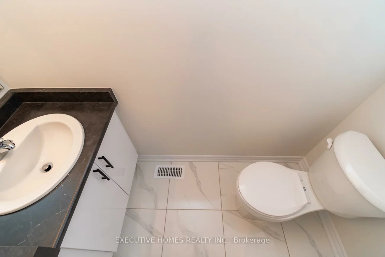 15, Rochester, Innis-Shore, Barrie