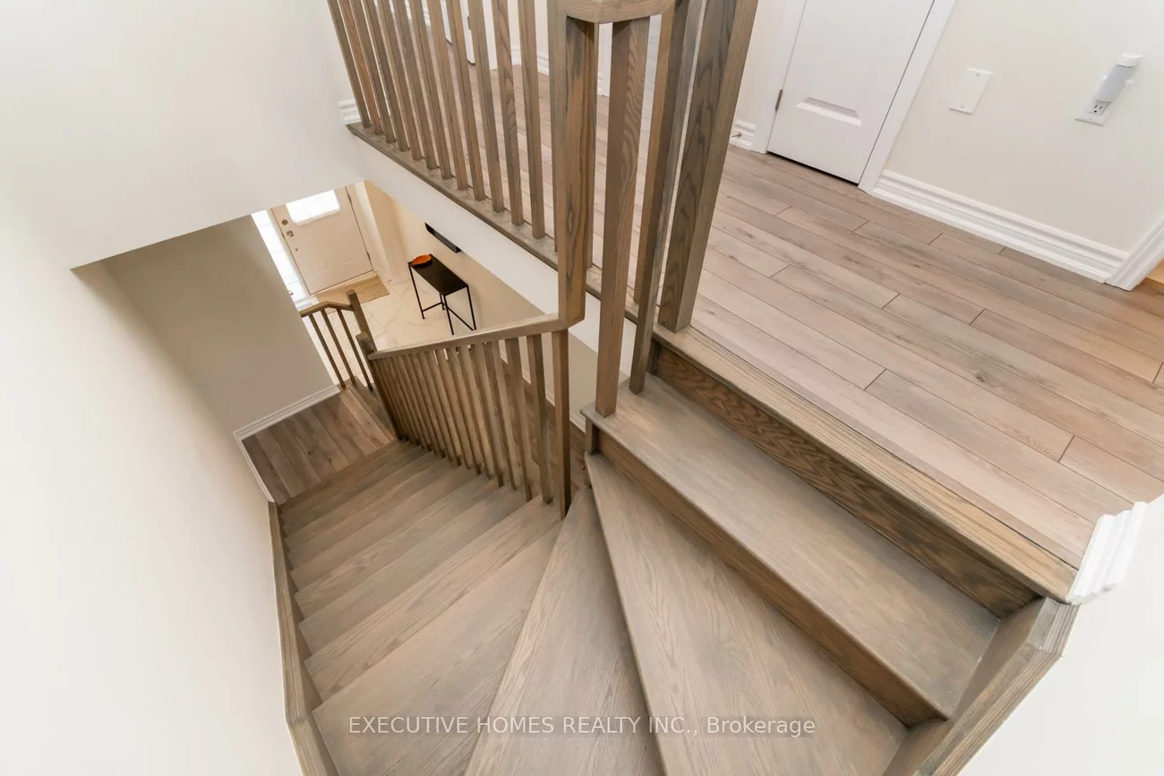 15, Rochester, Innis-Shore, Barrie