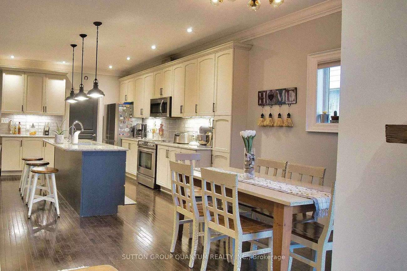 71, Versailles, Innis-Shore, Barrie