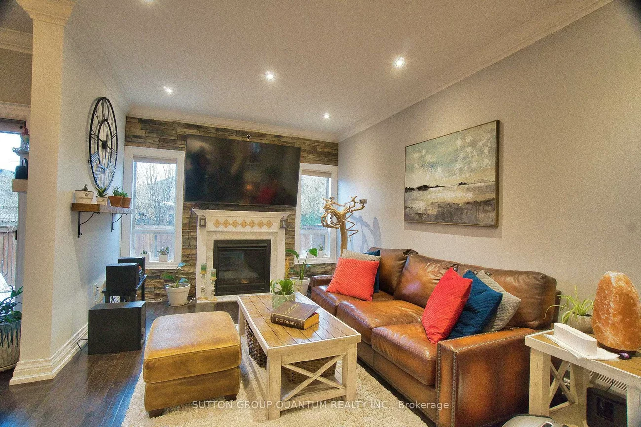 71, Versailles, Innis-Shore, Barrie