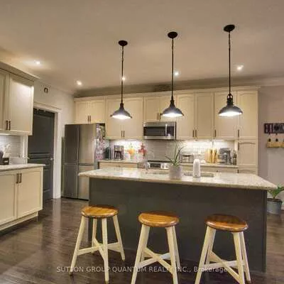 71, Versailles, Innis-Shore, Barrie