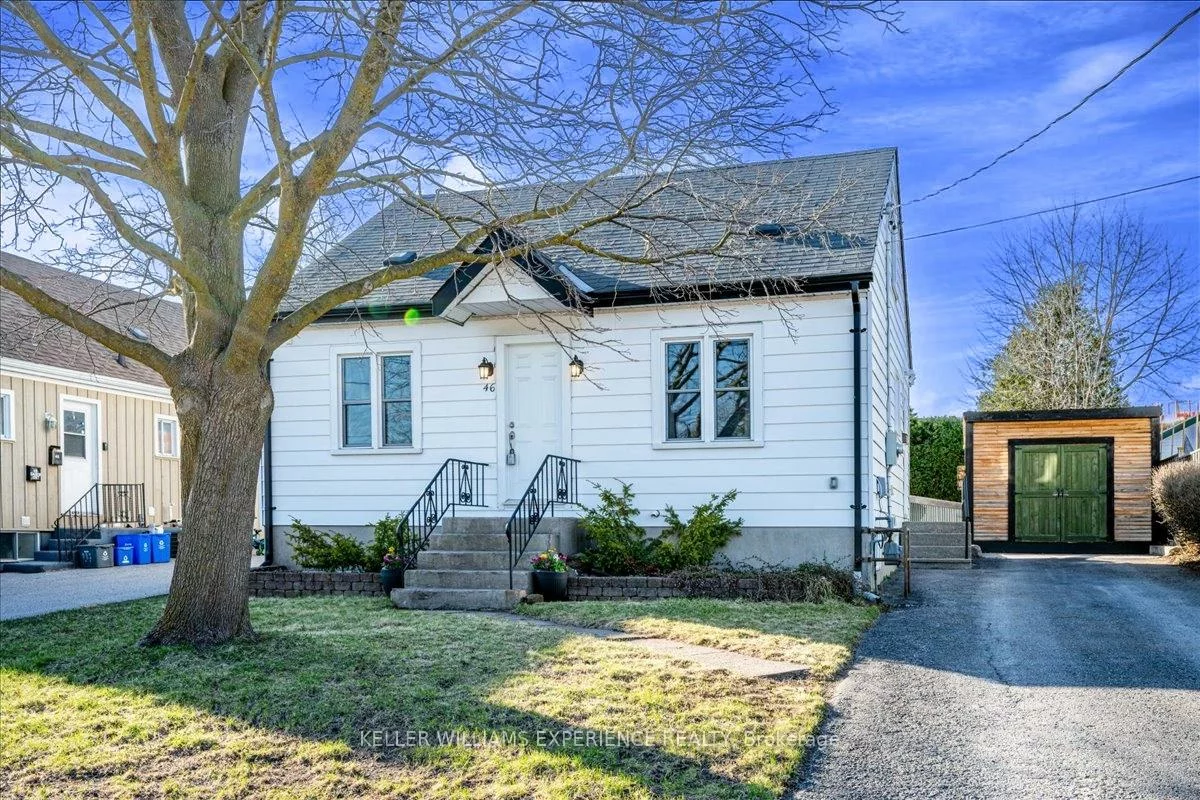 46, Grove, Queen's Park, Barrie