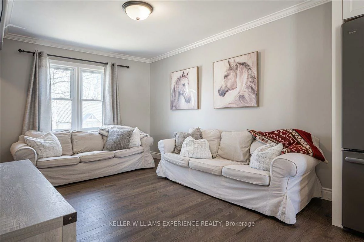 46, Grove, Queen's Park, Barrie