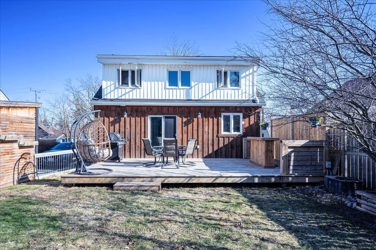 46, Grove, Queen's Park, Barrie