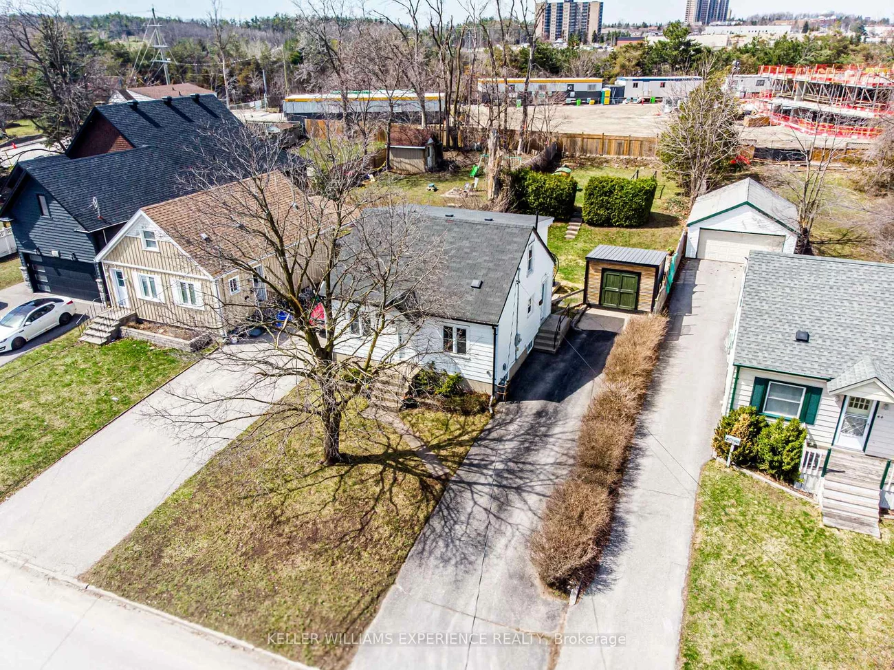 46, Grove, Queen's Park, Barrie