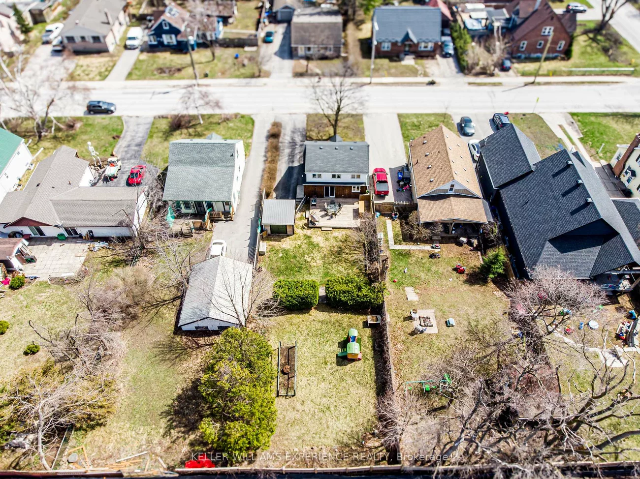 46, Grove, Queen's Park, Barrie