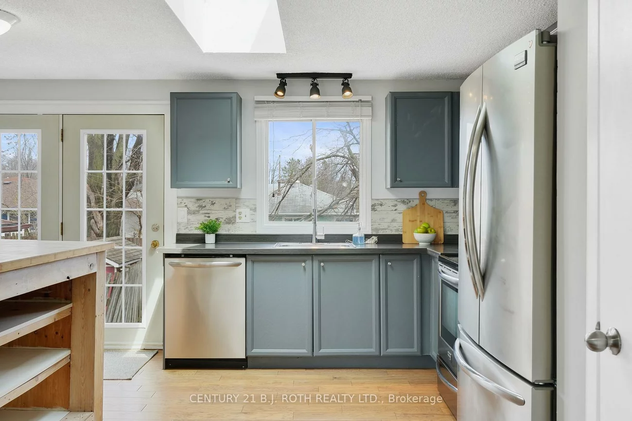 116, Shakespeare, Letitia Heights, Barrie
