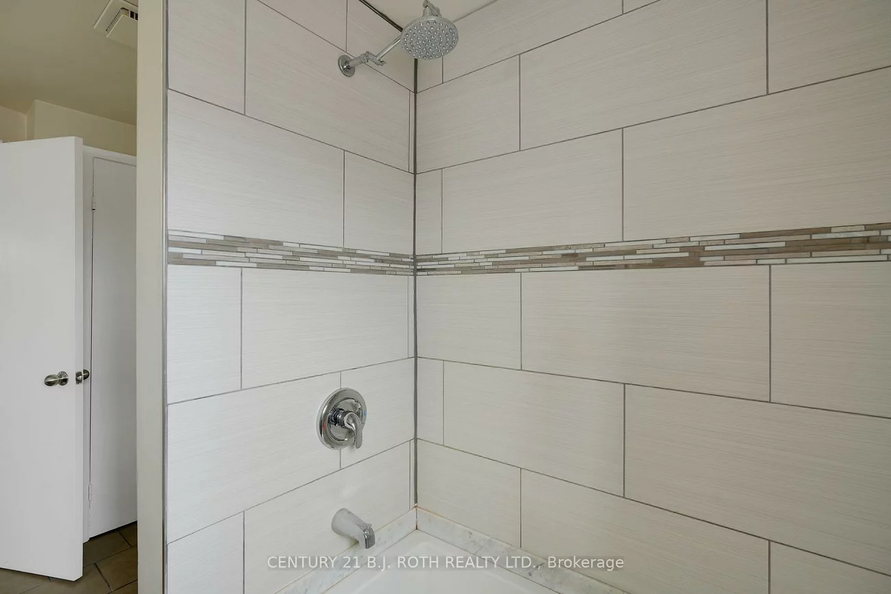 116, Shakespeare, Letitia Heights, Barrie