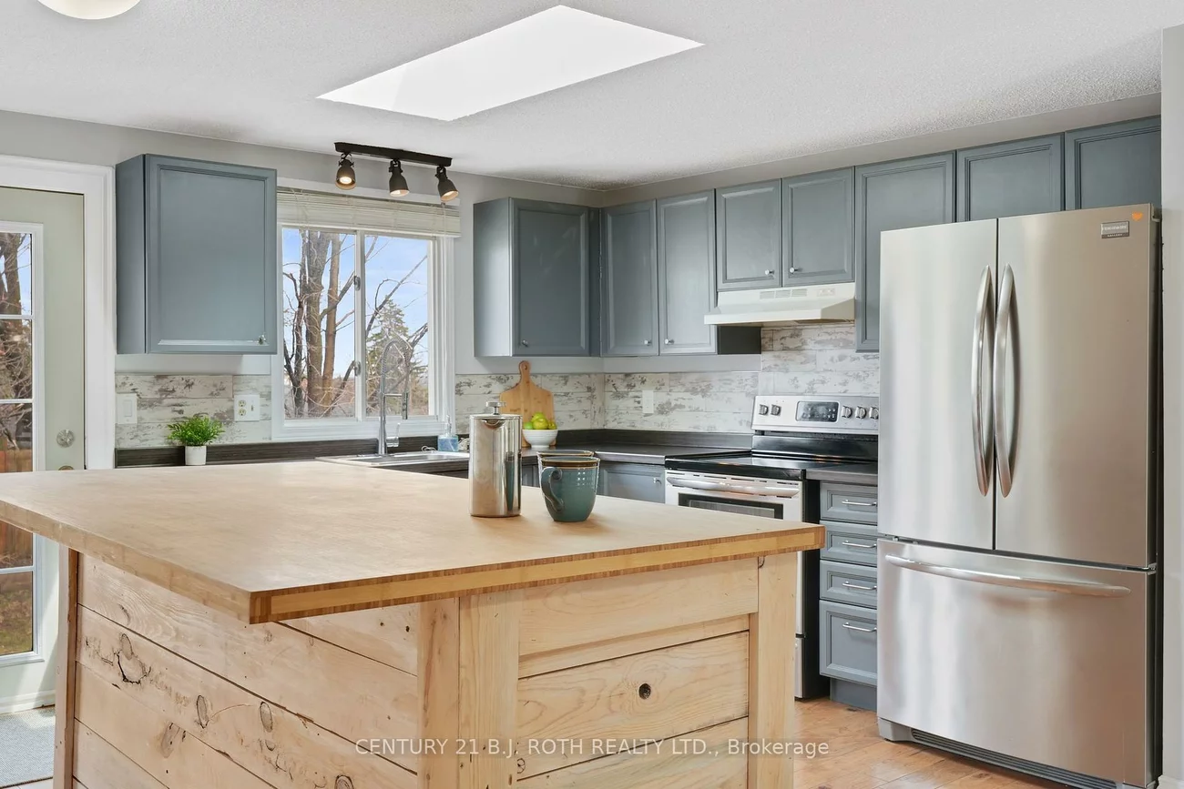 116, Shakespeare, Letitia Heights, Barrie