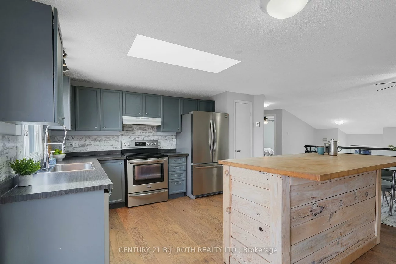 116, Shakespeare, Letitia Heights, Barrie